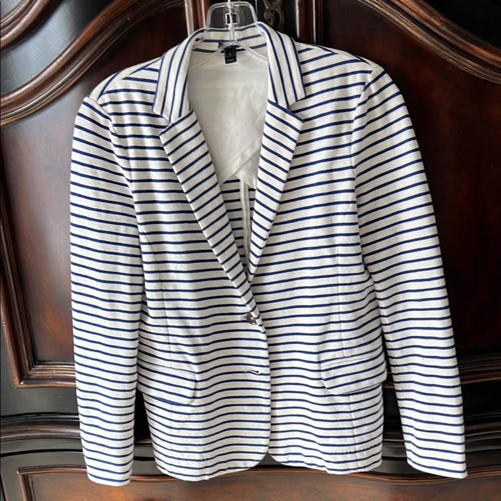 J Crew cotton nautical blazer. Size small. Excellent condition.